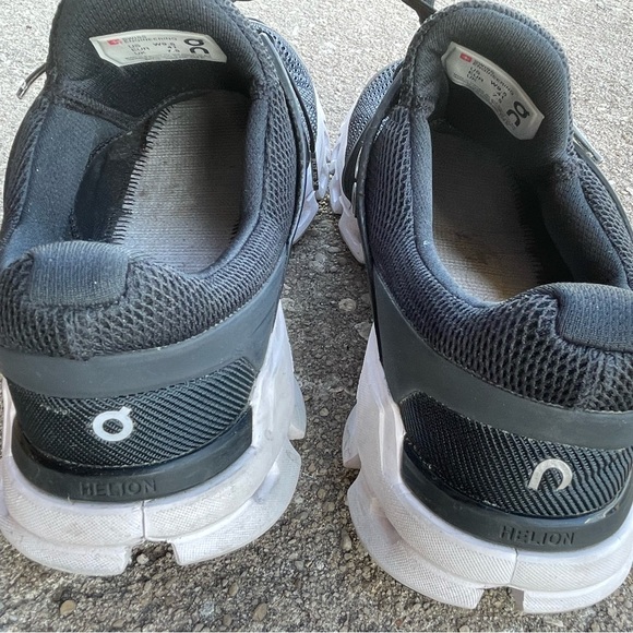 On Cloudswift WoMen's US 9.5 Running Shoes Black Mesh Lace-Up Athletic Sneakers - Picture 7 of 10